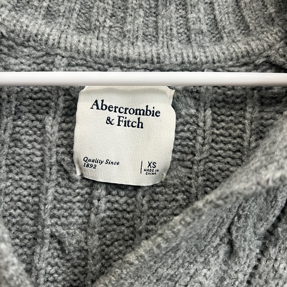 Abercrombie Gray Sweater - Picture 2 of 2